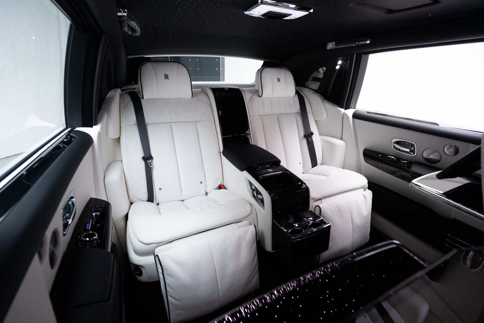 2026 ROLLS ROYCE PHANTOM EWB | GCC | MAIN DEALER WARRANTY SERVICE | VIP REAR SEATS